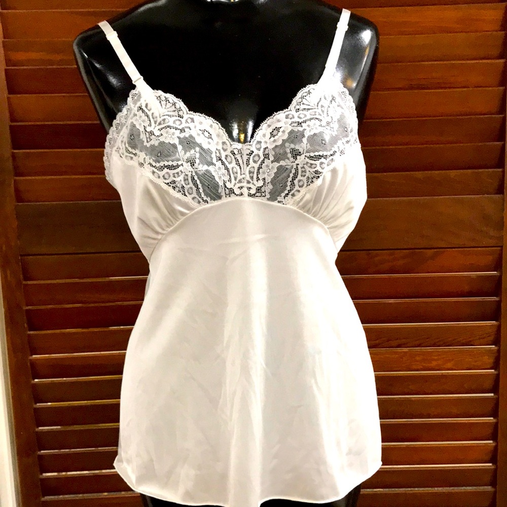 Vintage Pinehurst lingerie white camisole size 32